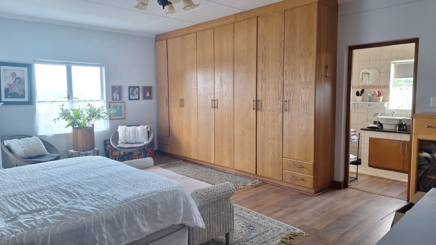 3 Bedroom Property for Sale in Stilbaai Wes Western Cape